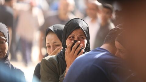 Al menos 21 personas mueren asfixiadas en Gaza mientras esperaban para acceder al reparto de ayuda