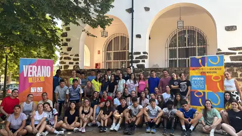 Comienzan los nuevos Campux de Verano del IJEX con actividades de ocio para jóvenes centradas en el circo y la robótica Comienzan los nuevos Campux de Verano del IJEX con actividades de ocio para jóvenes centradas en el circo y la robótica