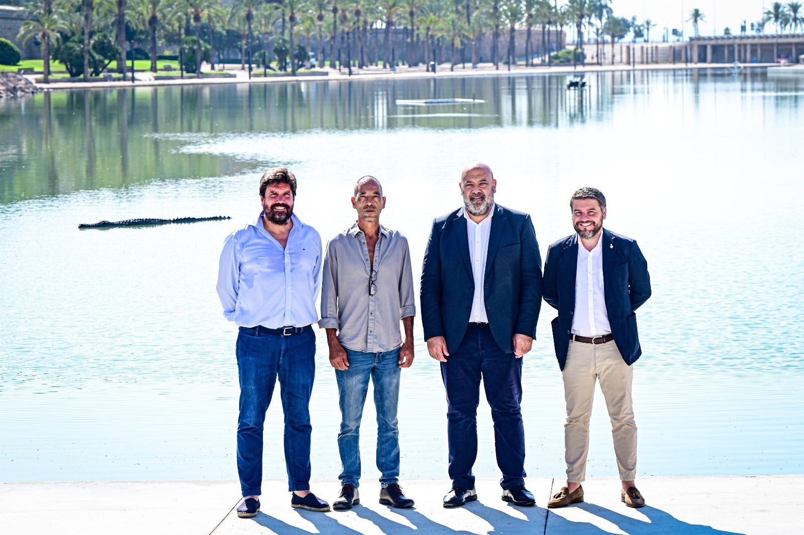 'El Drac de na Coca' de Ricard Chiang ya "nada" en el Parc de la Mar de Palma 'El Drac de na Coca' de Ricard Chiang ya "nada" en el Parc de la Mar de Palma