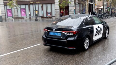 Los autotaxis y VTC podr&aacute;n recoger a personas con discapacidad durante un a&ntilde;o en la Comunidad de Madrid