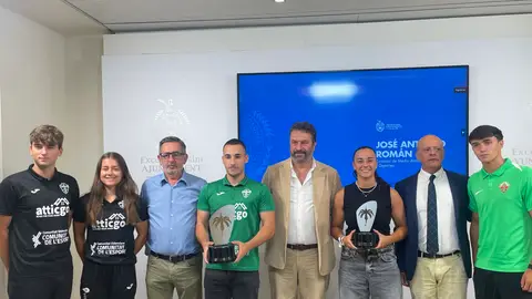El Ayuntamiento de Elche presenta la programación del Trofeo Festa d’Elx. El Ayuntamiento de Elche presenta la programación del Trofeo Festa d’Elx.