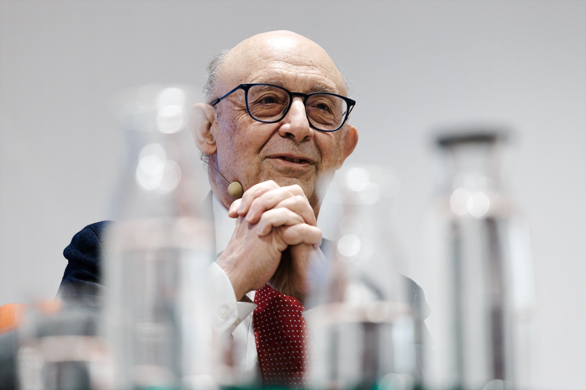 Así era la trama por la que ha sido imputado Cristóbal Montoro: "Comisiones a cambio de reformas de leyes para favorecer a las empresas" Así era la trama por la que ha sido imputado Cristóbal Montoro: "Comisiones a cambio de reformas de leyes para favorecer a las empresas"