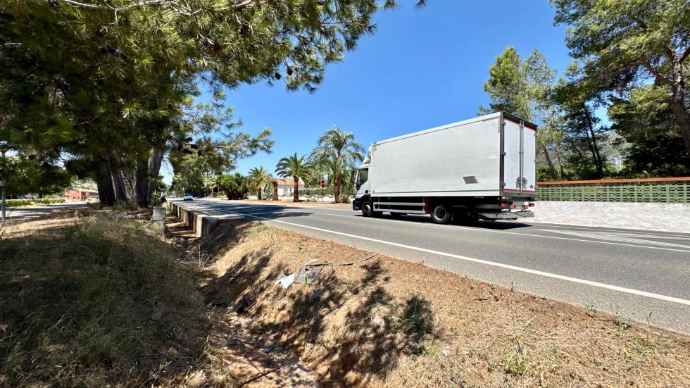 La Generalitat desbloquea el proyecto de una nueva rotonda en la CV-50 en colaboración con Carcaixent e iniciará las obras a final de año La Generalitat desbloquea el proyecto de una nueva rotonda en la CV-50 en colaboración con Carcaixent e iniciará las obras a final de año