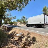 Carretera CV-50, límite entre Carcaixent y Alzira donde se construirá una rotonda para reducir la peligrosidad de esta intersección