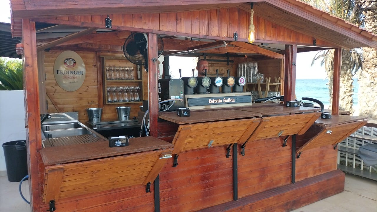 El primer 'Biergarten' de Andalucía abre en Mojácar El primer 'Biergarten' de Andalucía abre en Mojácar