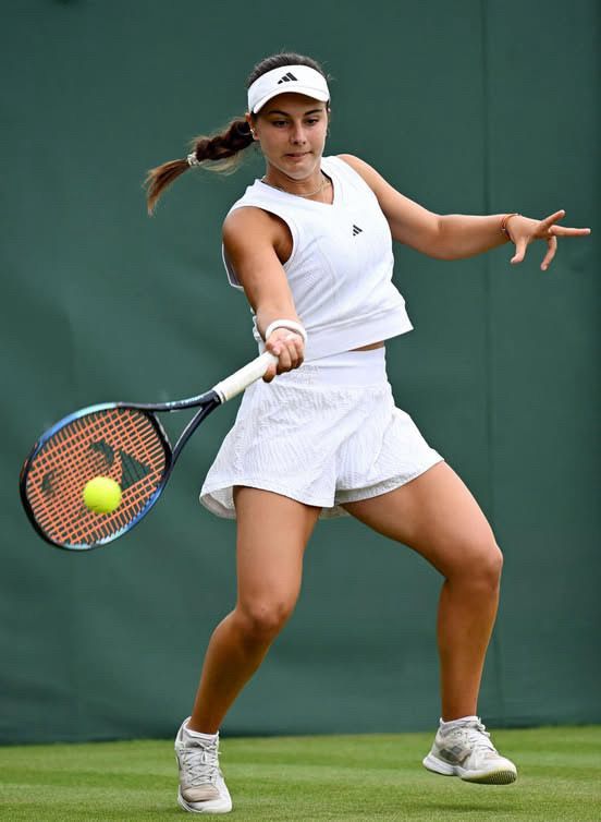 Eugenia Zozaya sueña con llegar a profesional Eugenia Zozaya sueña con llegar a profesional