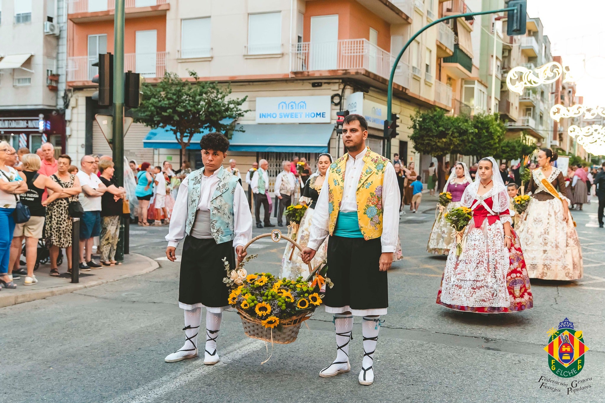 El Ayuntamiento de Elche desmiente que la Ufece y la Gestora vayan a organizar sus propias ofrendas a la Virgen de la Asunción El Ayuntamiento de Elche desmiente que la Ufece y la Gestora vayan a organizar sus propias ofrendas a la Virgen de la Asunción