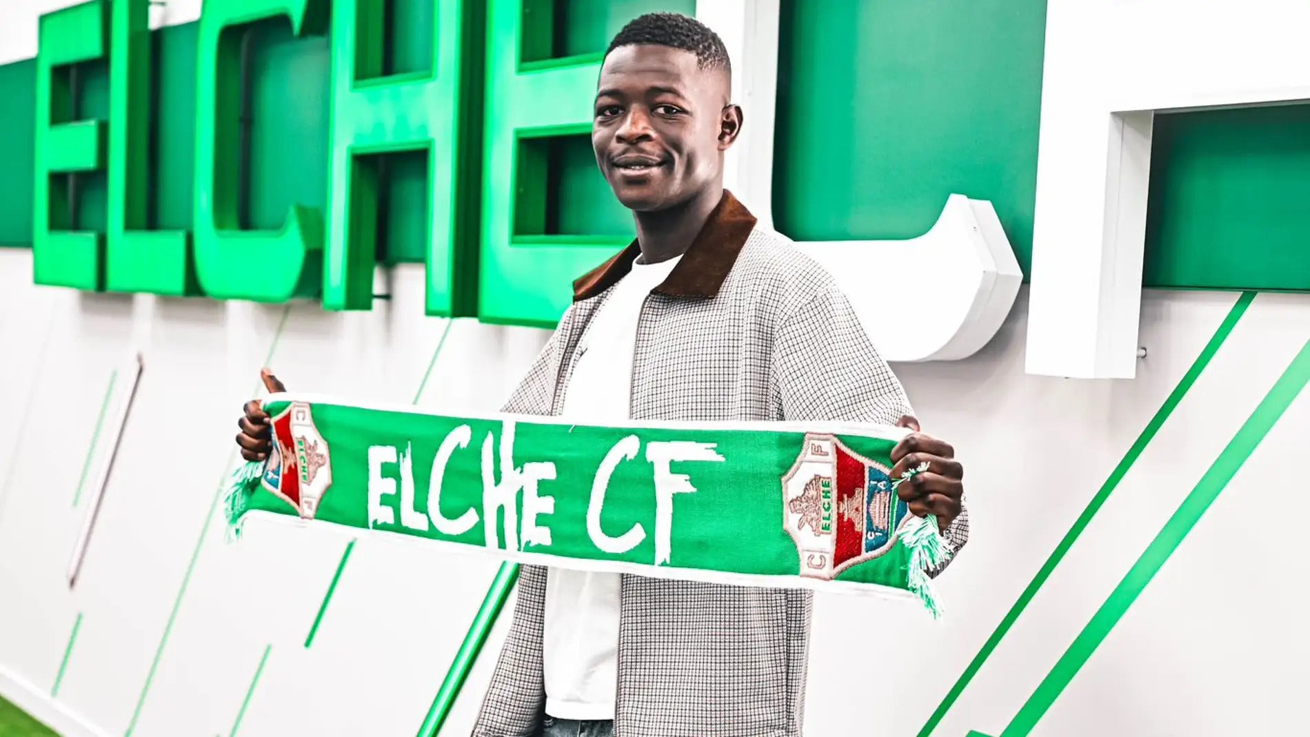 Bakary Traoré jugará la próxima temporada en el Tarazona Bakary Traoré jugará la próxima temporada en el Tarazona