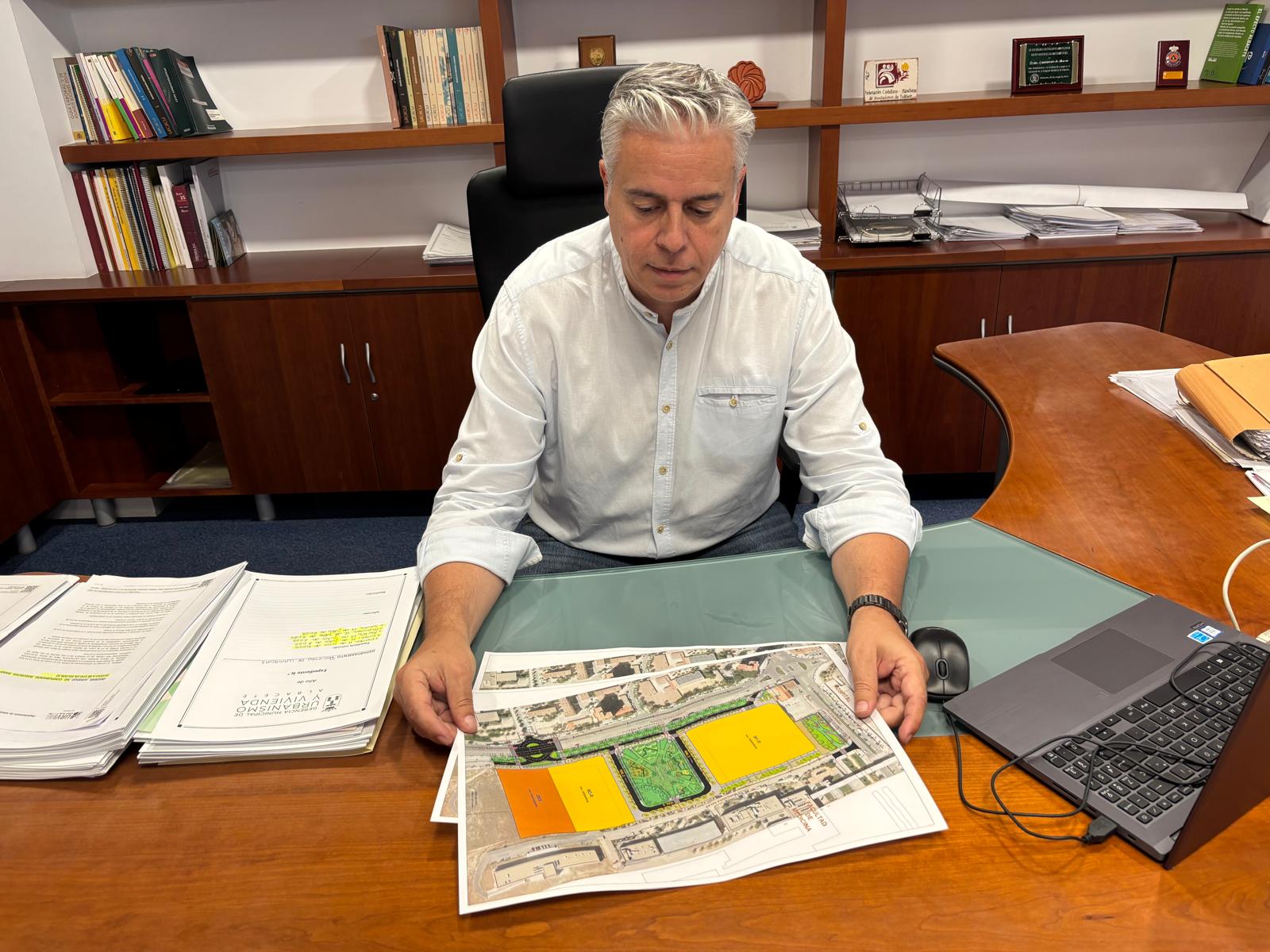 El Ayuntamiento aprueba y adjudica un nuevo ámbito urbanístico frente al Hospital General Universitario El Ayuntamiento aprueba y adjudica un nuevo ámbito urbanístico frente al Hospital General Universitario