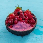 Helado de yogur y frutos rojos Helado de yogur y frutos rojos