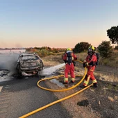 Arde un vehículo con sistema de gas licuado en la A-66 en Ardón Arde un vehículo con sistema de gas licuado en la A-66 en Ardón