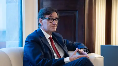 Illa insiste en que la financiación singular "no perjudicará a nadie" y critica al PP por ir "siempre a la contra" Illa insiste en que la financiación singular "no perjudicará a nadie" y critica al PP por ir "siempre a la contra"