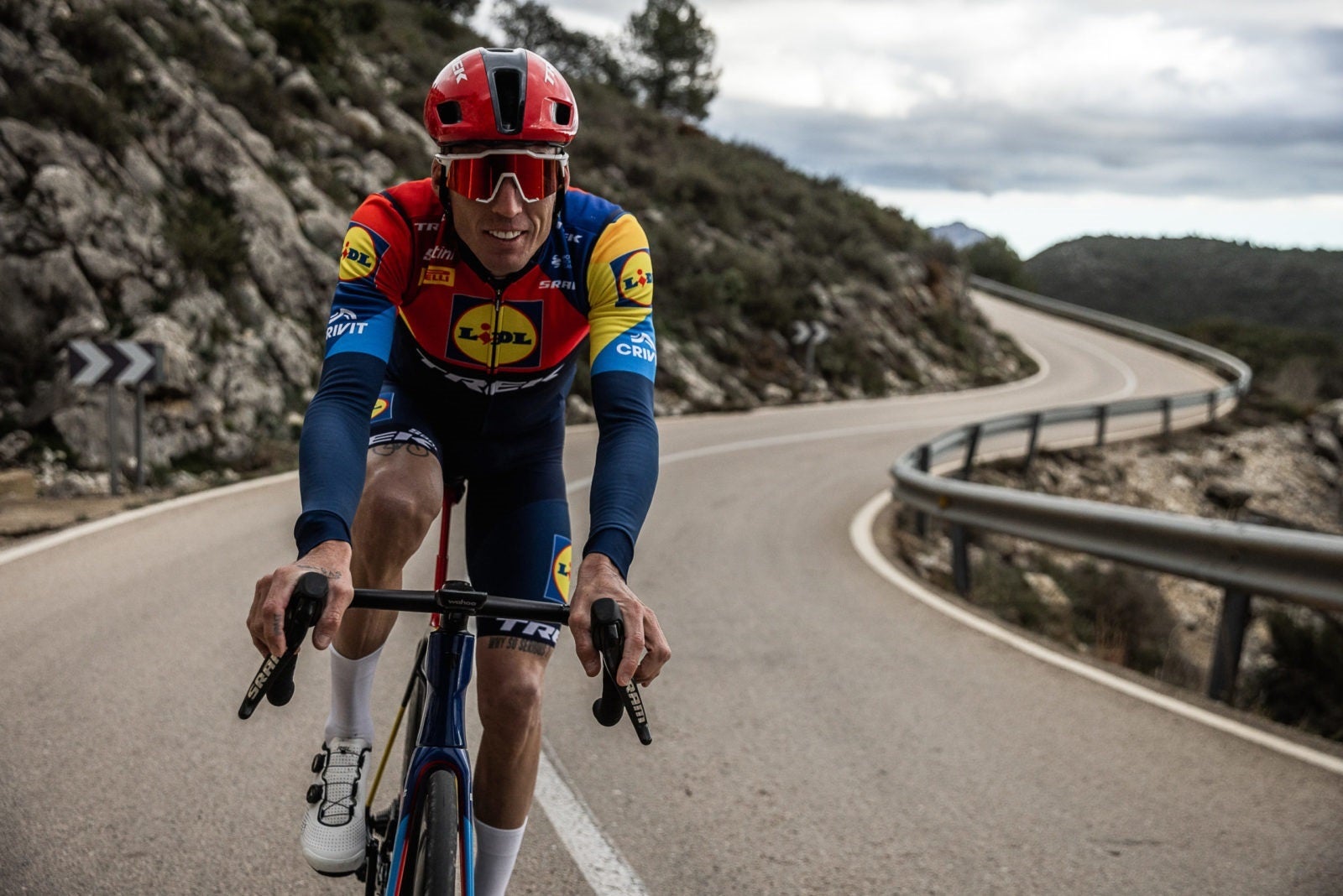 ¡Aleix Espargaró debuta como ciclista profesional!: "Es un sueño que tenía y por eso adelanté mi retirada de Moto GP"