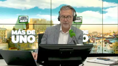 Las tres noticias de Carlos Alsina para empezar el día: "El PP alega, en torpe defensa, que en el caso Montoro no han aparecido prostitutas". Las tres noticias de Carlos Alsina para empezar el día: "El PP alega, en torpe defensa, que en el caso Montoro no han aparecido prostitutas".