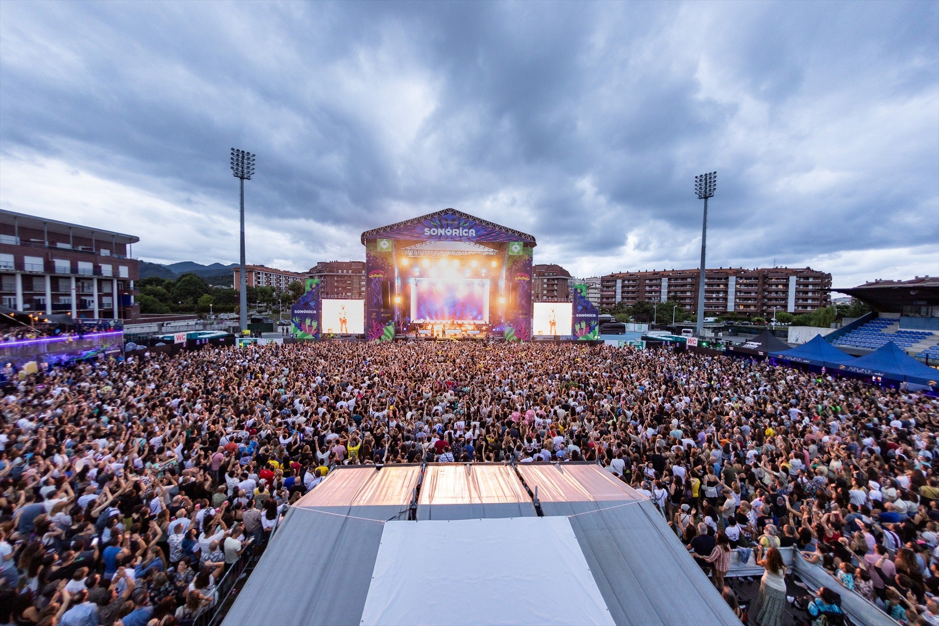 Este es el lugar más seguro para salir de fiesta, según un enfermero: "Si mis hijos tuviesen que ir de fiesta a algún sitio..." Este es el lugar más seguro para salir de fiesta, según un enfermero: "Si mis hijos tuviesen que ir de fiesta a algún sitio..."