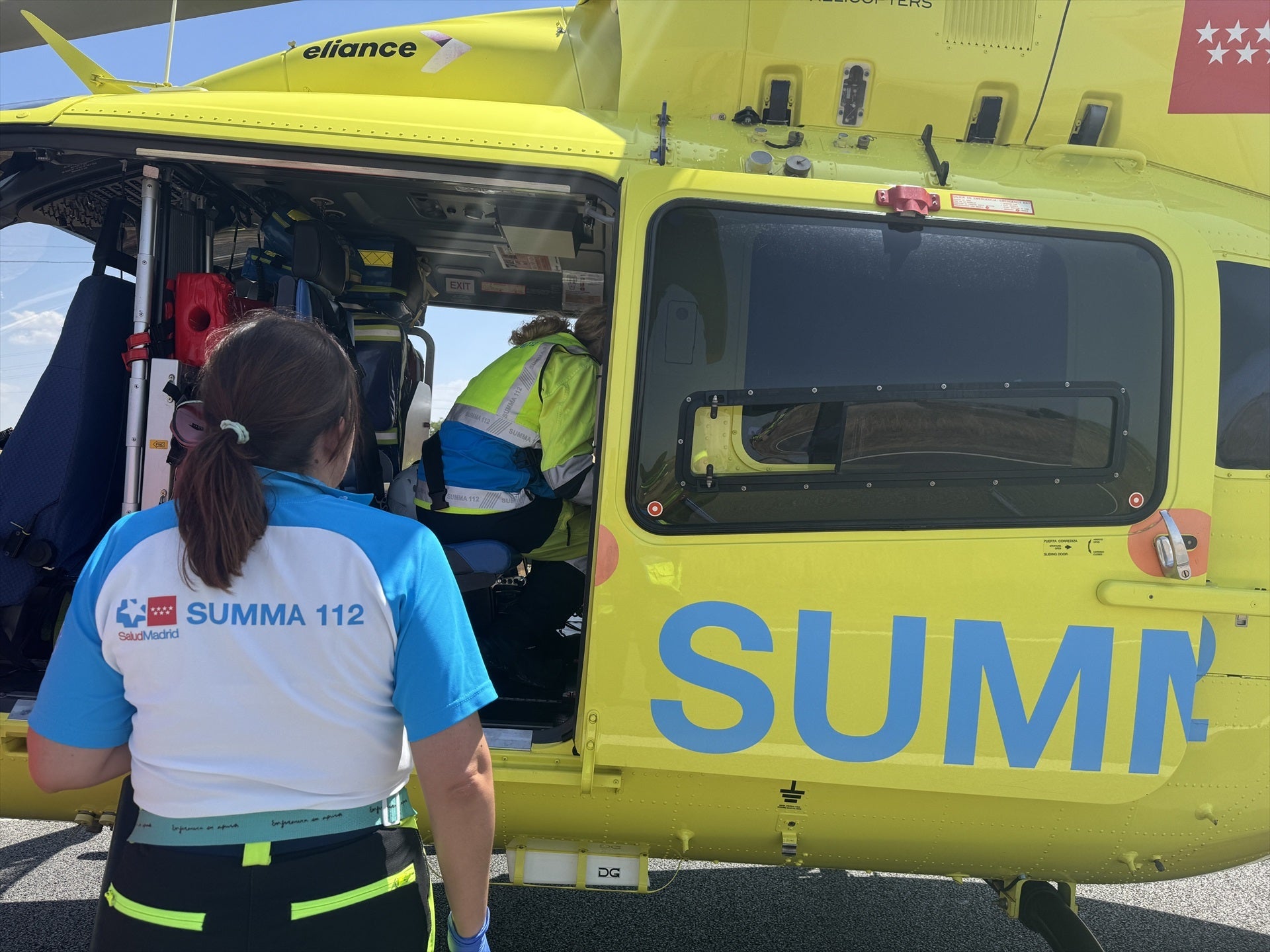Muere un hombre y dos resultan heridos en el vuelco de un coche en Valdaracete (Madrid) Muere un hombre y dos resultan heridos en el vuelco de un coche en Valdaracete (Madrid)