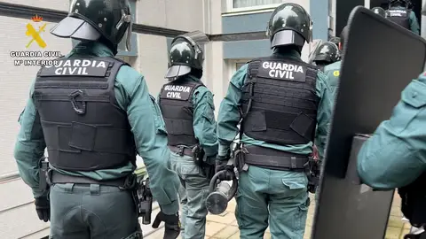 Cae una organización criminal que introducía droga utilizando falsos viajeros para recoger maletas en Barajas Cae una organización criminal que introducía droga utilizando falsos viajeros para recoger maletas en Barajas
