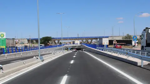 Abre al tráfico el paso inferior de la A-68 tras dos años de obras Las obras se han prolongado durante dos años