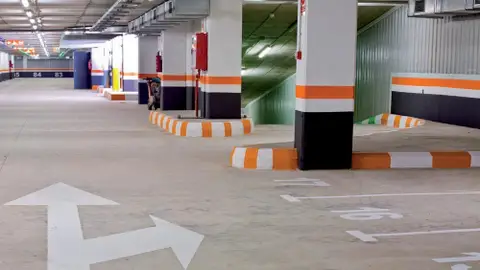 Interior parking de Martí Grajales privatización