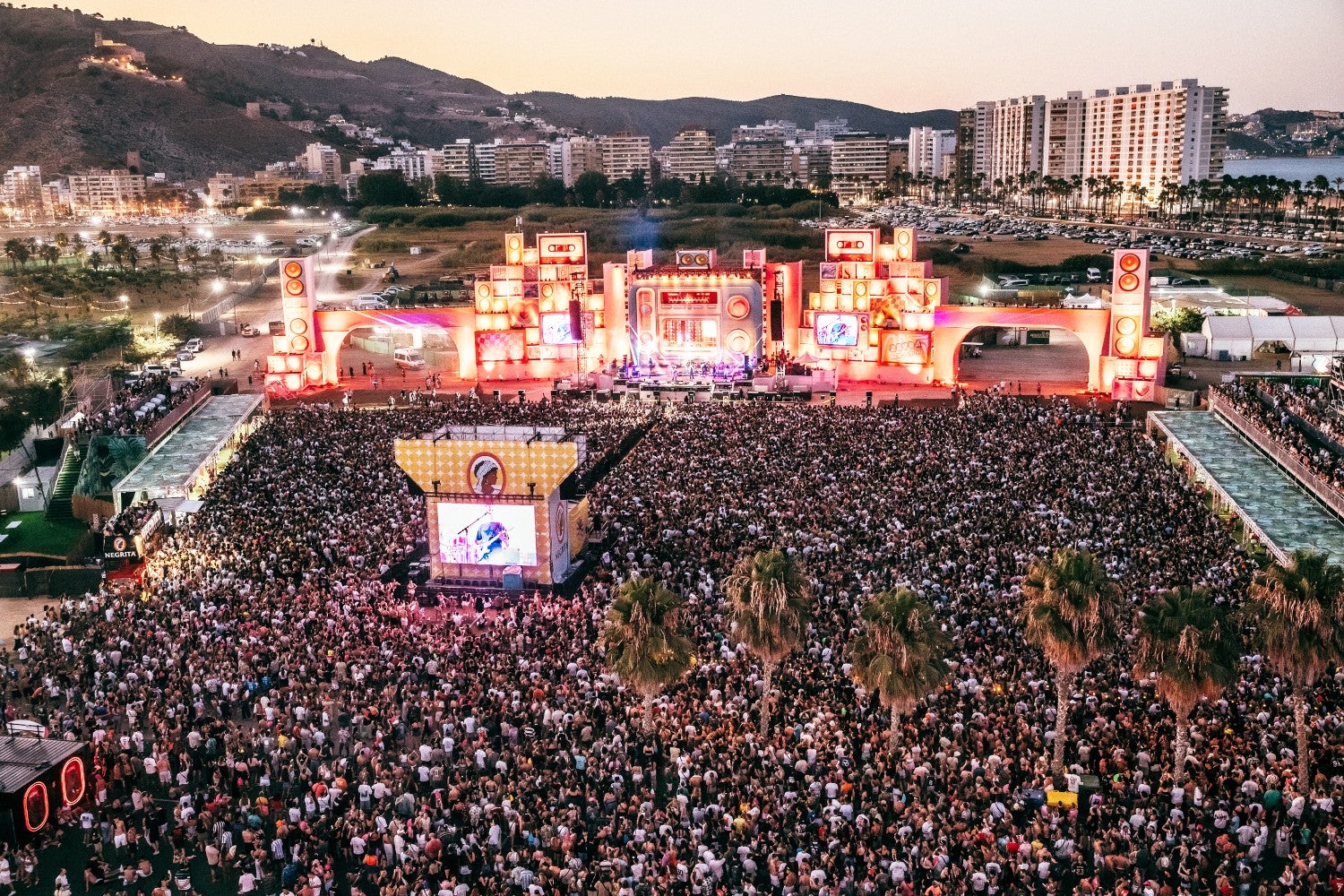 Zevra Festival consolida su éxito en Cullera con 155.000 asistentes y un impacto económico positivo Zevra Festival consolida su éxito en Cullera con 155.000 asistentes y un impacto económico positivo
