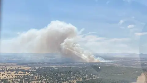 El INFOEX da por controlado el Incendio de Valdecaballeros El INFOEX da por controlado el Incendio de Valdecaballeros