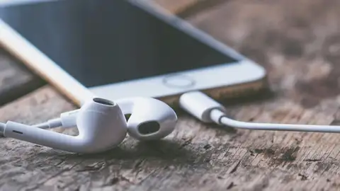 ¿Earworm? Así lo llama la psicología: por qué repites la misma canción una y otra vez ¿Earworm? Así lo llama la psicología: por qué repites la misma canción una y otra vez