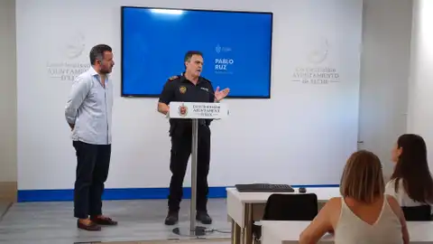 La Policía Local ha realizado más de 9.000 intervenciones en el barrio de Carrús en los últimos 6 meses La Policía Local ha realizado más de 9.000 intervenciones en el barrio de Carrús en los últimos 6 meses