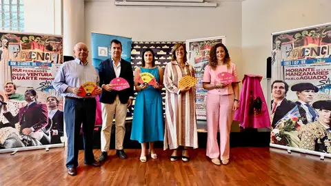 Palencia saca músculo taurino en Santander .