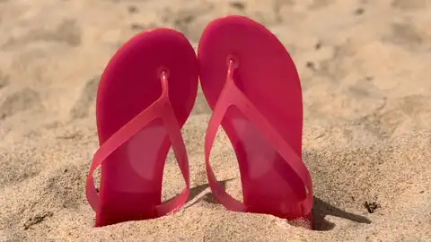 Un experto avisa de los peligros del abuso de las chanclas en verano Un experto avisa de los peligros del abuso de las chanclas en verano