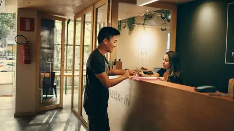 ¿Es legal que me pidan el DNI en un hotel y lo fotocopien? Esto dice la Ley ¿Es legal que me pidan el DNI en un hotel y lo fotocopien? Esto dice la Ley