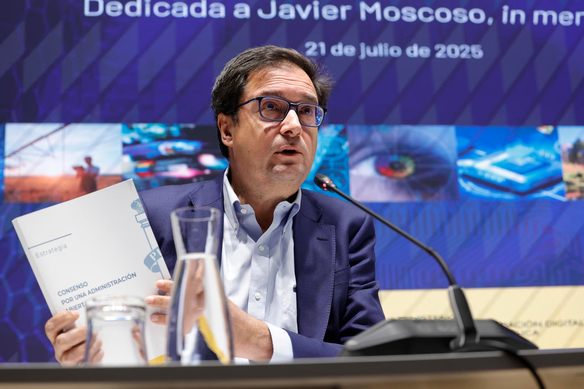 Los funcionarios critican el nuevo proceso de selección de empleo público del Gobierno: "Es reactivo, conservador y excluyente" Los funcionarios critican el nuevo proceso de selección de empleo público del Gobierno: "Es reactivo, conservador y excluyente"