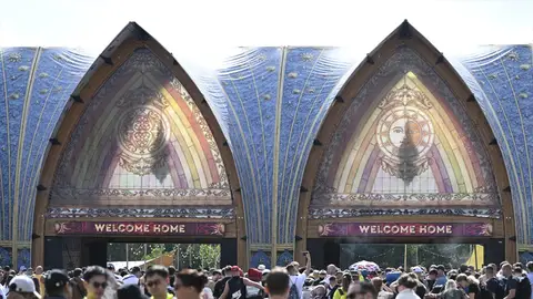 Detenidos dos soldados israelíes presentes en Tomorrowland por cometer crímenes de guerra Detenidos dos soldados israelíes presentes en Tomorrowland por cometer crímenes de guerra