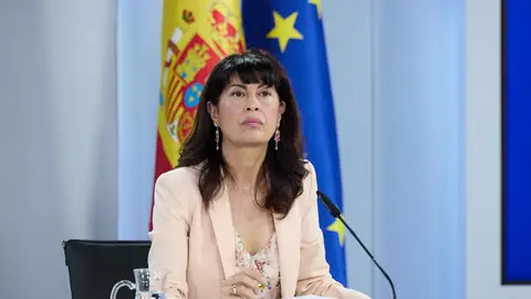Ana Redondo, ministra de Igualdad, manifiesta la empatía del Gobierno con Juana Rivas: "Es una caso de violencia vicaria" Ana Redondo, ministra de Igualdad, manifiesta la empatía del Gobierno con Juana Rivas: "Es una caso de violencia vicaria"