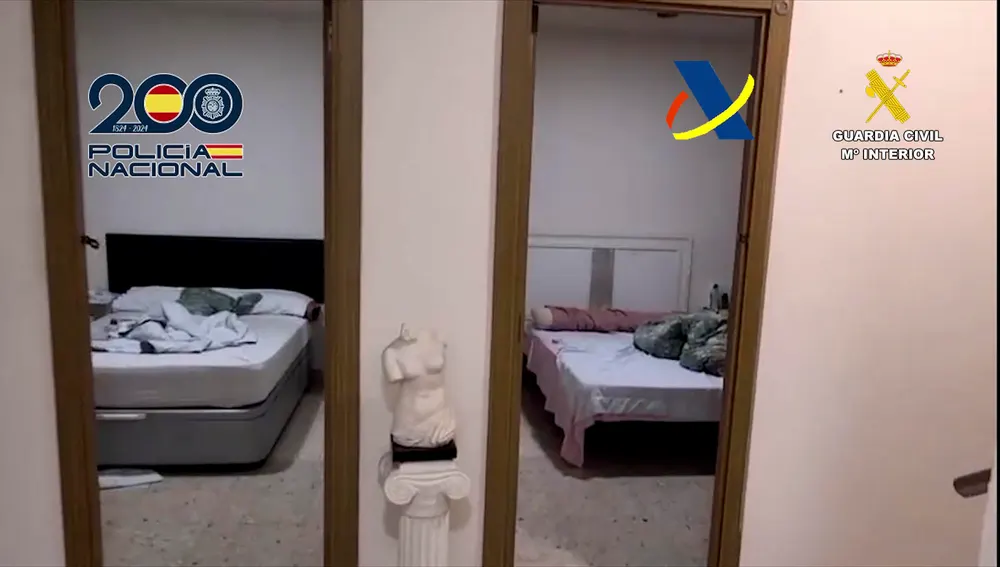 Las camas donde dormían las mujeres Las camas donde dormían las mujeres