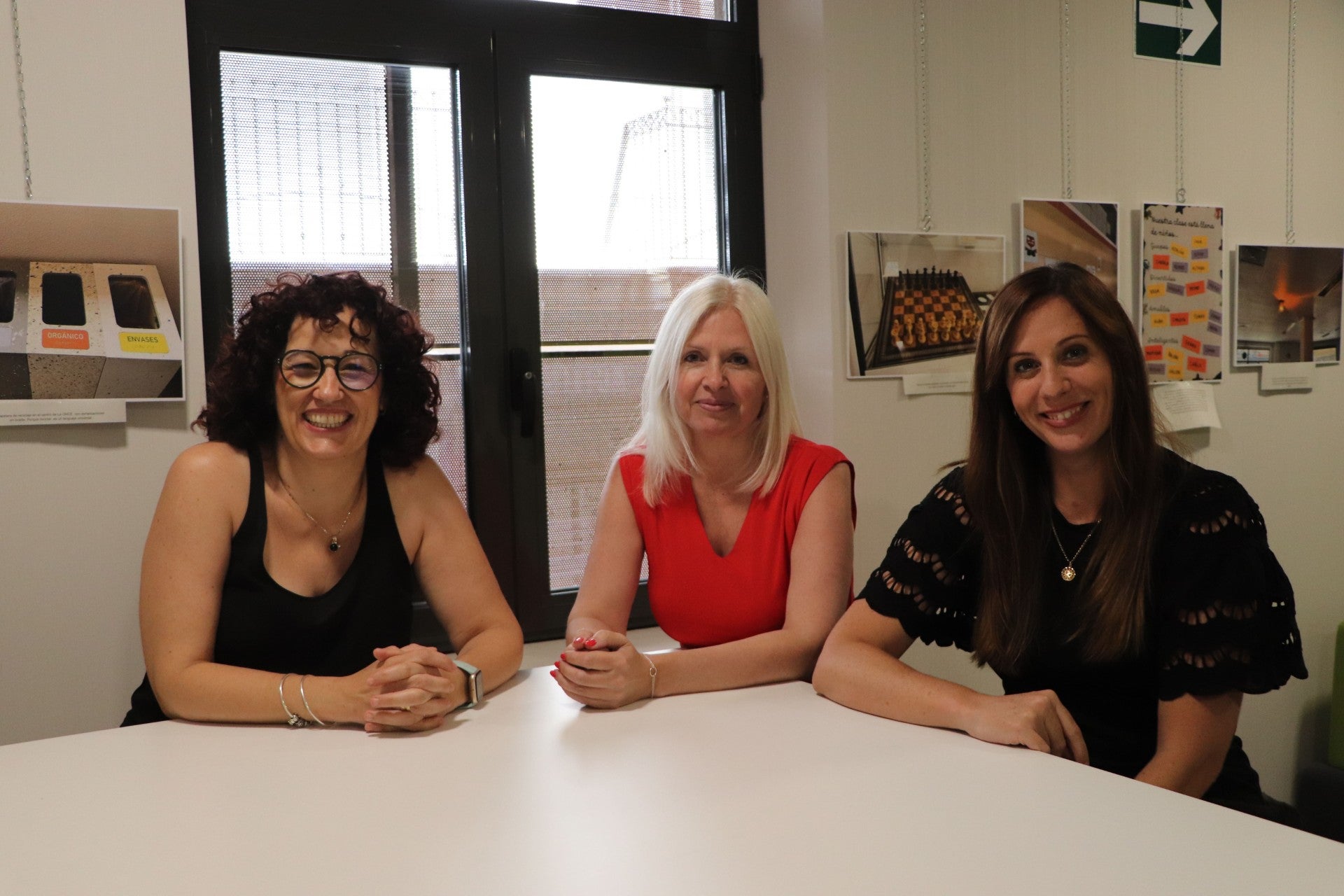 Profesoras de la Universidad Cardenal Herrera CEU de Elche demuestran la importancia terapéutica de los cuentos Profesoras de la Universidad Cardenal Herrera CEU de Elche demuestran la importancia terapéutica de los cuentos