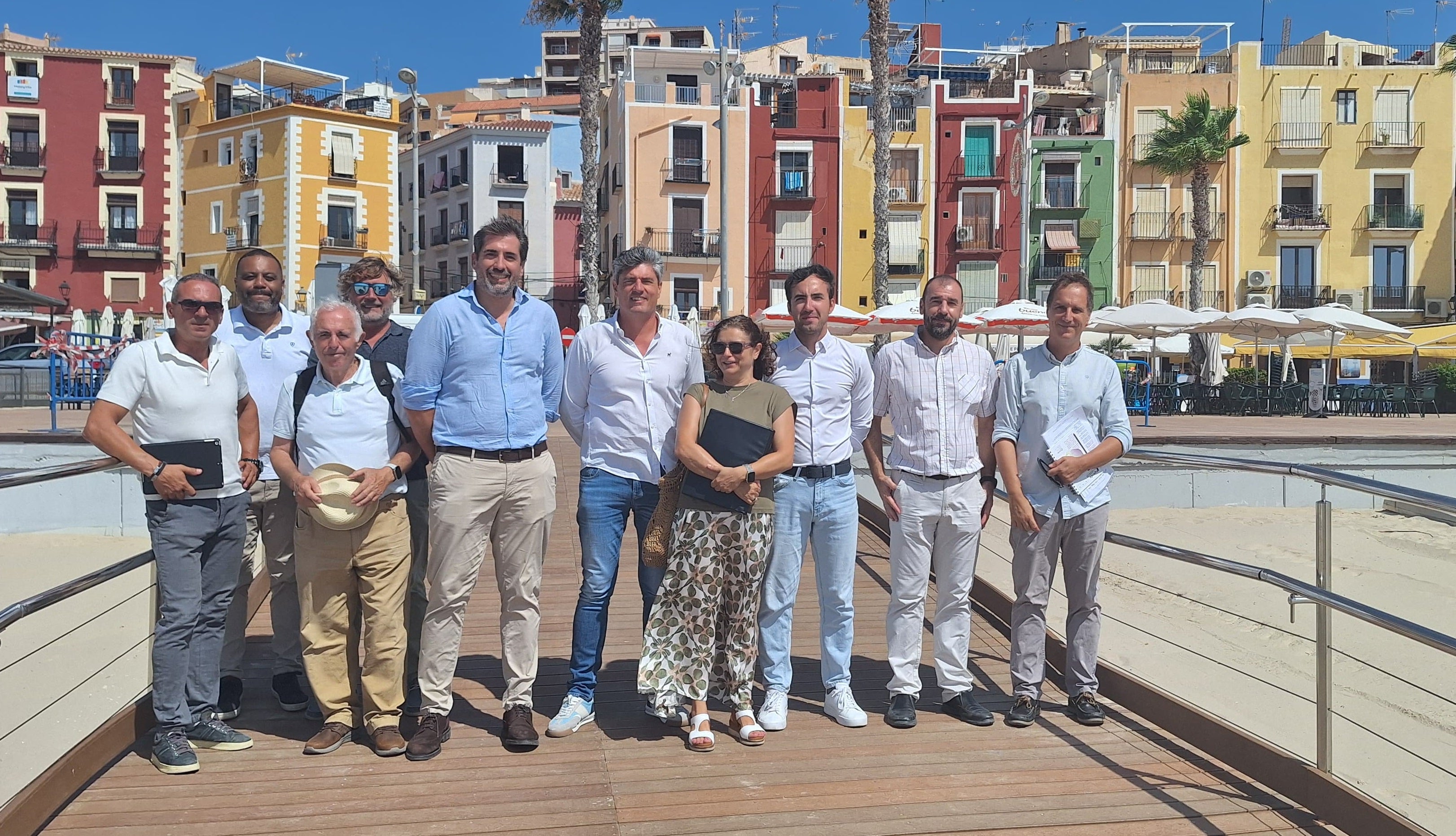 La Vila estrena una nueva pasarela 100 % accesible y con material sostenible en la playa Centro La Vila estrena una nueva pasarela 100 % accesible y con material sostenible en la playa Centro
