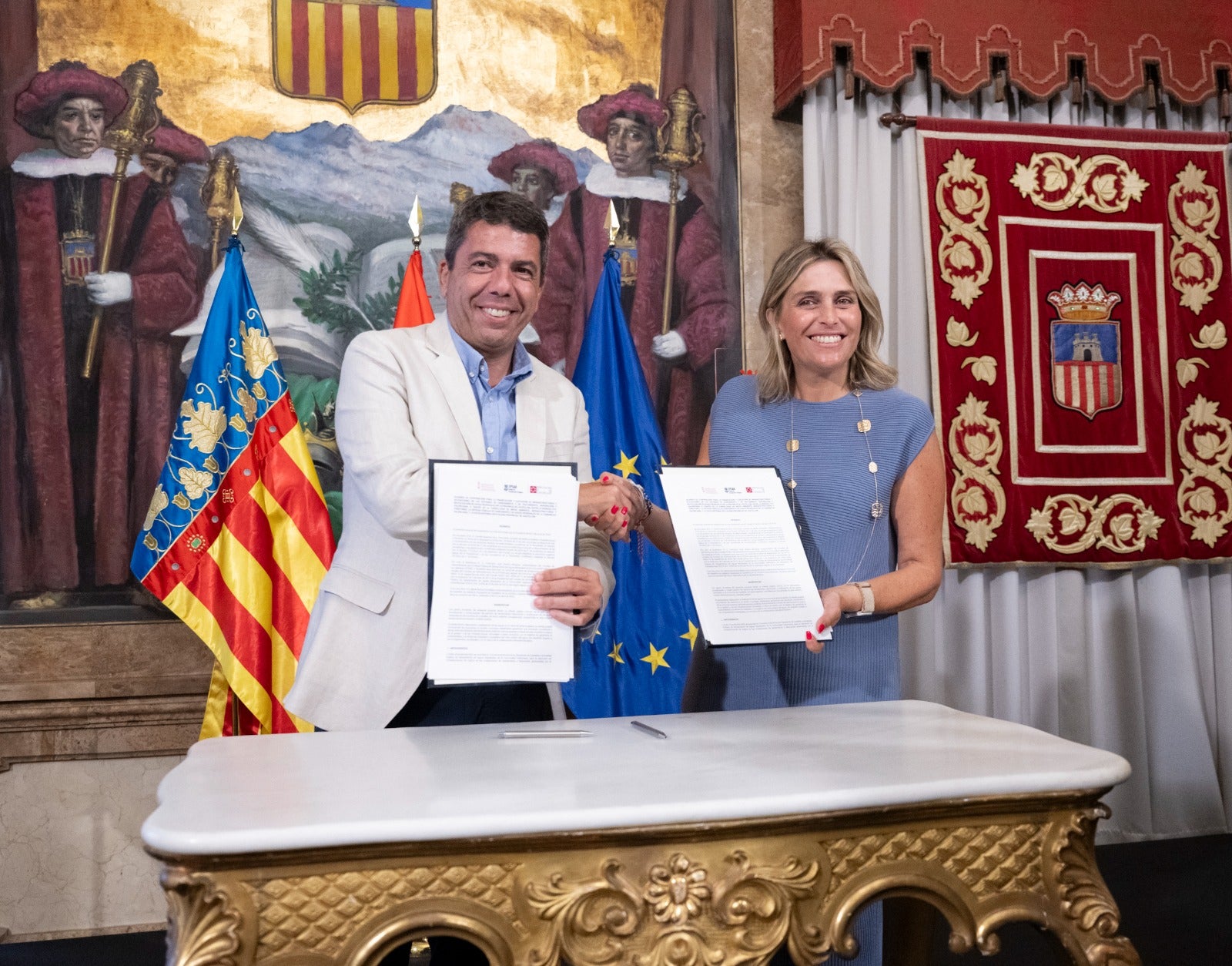 Mazón y Barrachina firman un nuevo acuerdo para garantizar la depuración de aguas Mazón y Barrachina firman un nuevo acuerdo para garantizar la depuración de aguas