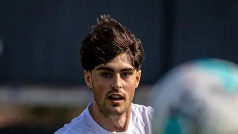 Javi Guerra quiere ampliar su contrato con el Valencia CF Javi Guerra quiere ampliar su contrato con el Valencia CF