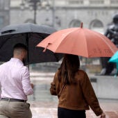 Inestabilidad meteorológica en España: lluvias y tormentas y desplome de hasta 10 grados de temperatura