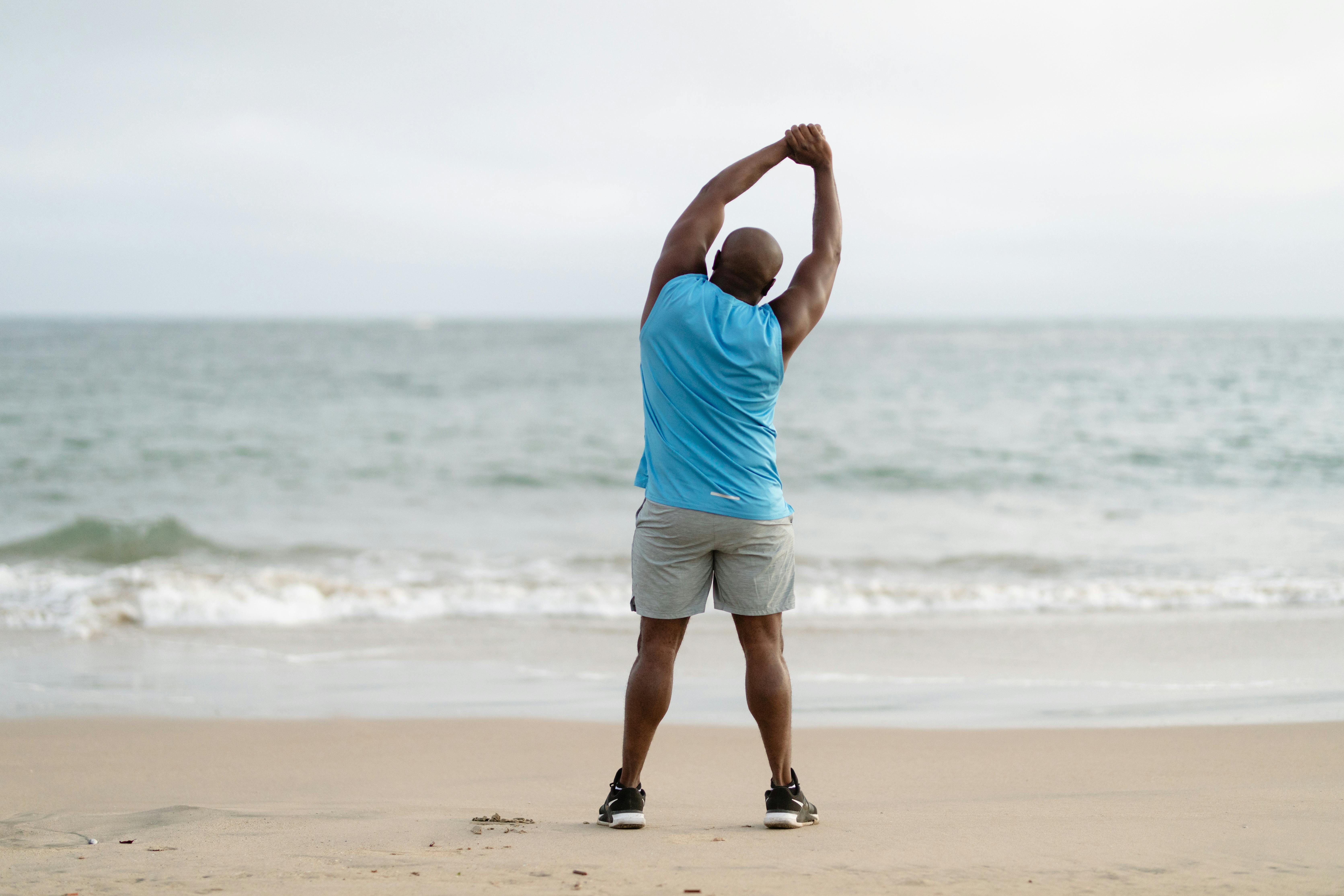 Ponte en forma este verano: Estos son los mejores ejercicios para hacer en la playa Ponte en forma este verano: Estos son los mejores ejercicios para hacer en la playa