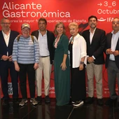 Foto de familia de la presentación de la séptima edición Foto de familia de la presentación de la séptima edición