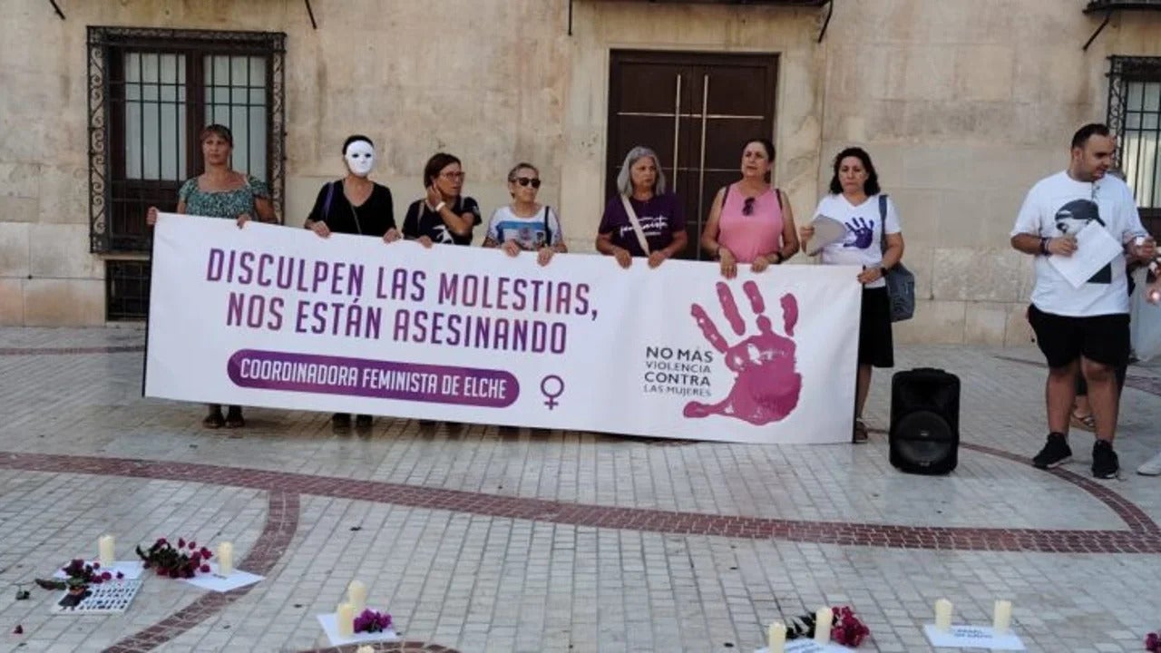 La Coordinadora Feminista d’Elx organiza este viernes una manifestación para rechazar la violencia machista La Coordinadora Feminista d’Elx organiza este viernes una manifestación para rechazar la violencia machista
