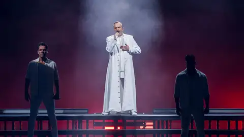 Starlite Occident ovaciona el regreso de Miguel Bosé concierto