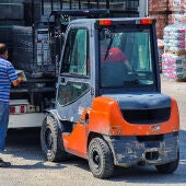Transportista en labores de carga y descarga 