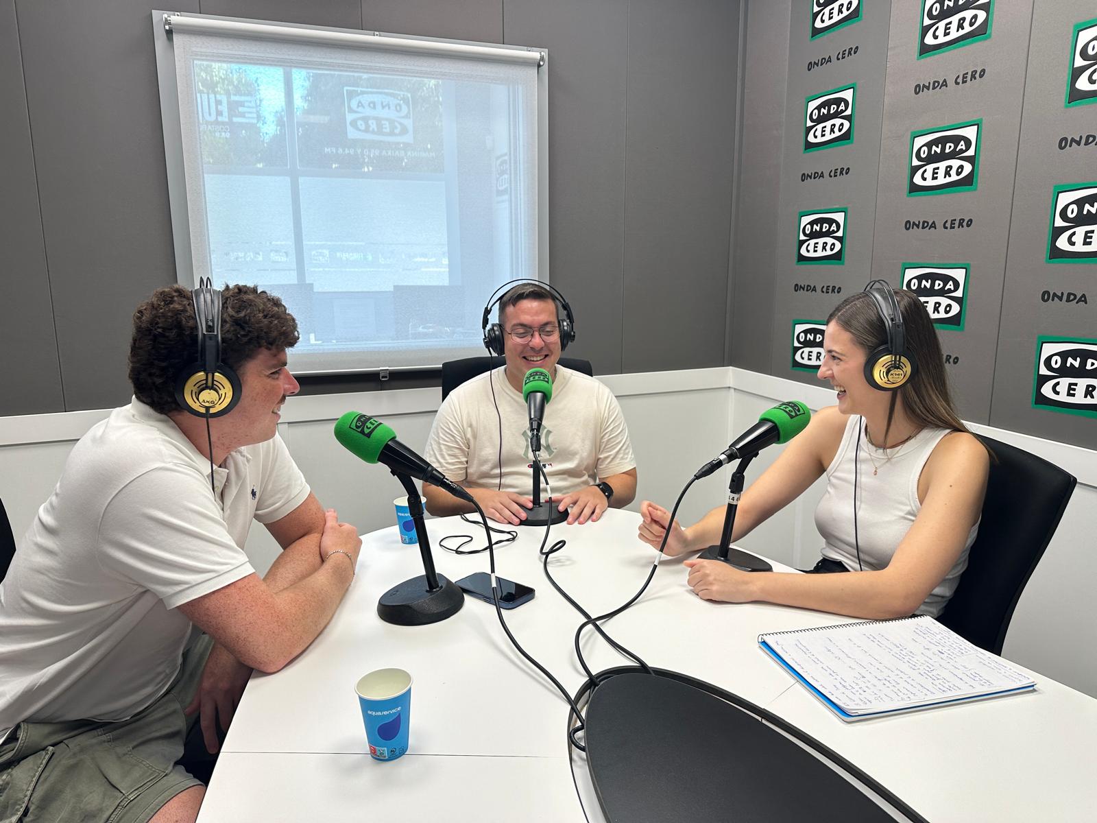 Periodismo en construcción: jóvenes frente al oficio, las redes sociales y la precariedad Periodismo en construcción: jóvenes frente al oficio, las redes sociales y la precariedad