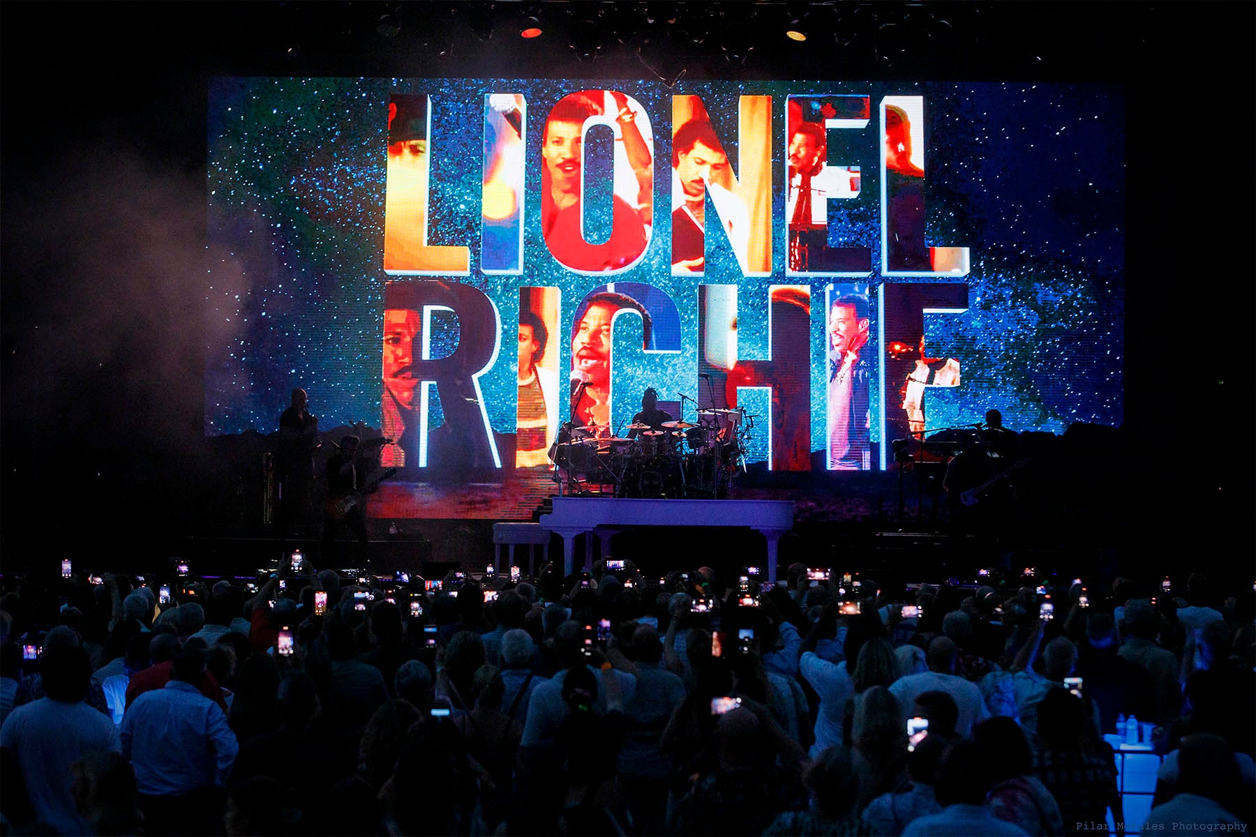 Lionel Richie conquista Murcia con un viaje nostálgico por los 70 y 80 Lionel Richie conquista Murcia con un viaje nostálgico por los 70 y 80