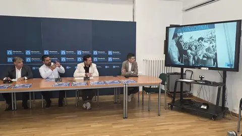 “Los 10.000 de Mariano Haro” mantiene su recorrido principal por el Canal de Castilla .