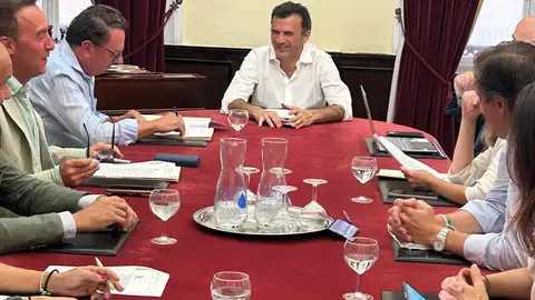 Instantes de la Junta de Gobierno del Ayuntamiento de Cádiz Instantes de la Junta de Gobierno del Ayuntamiento de Cádiz