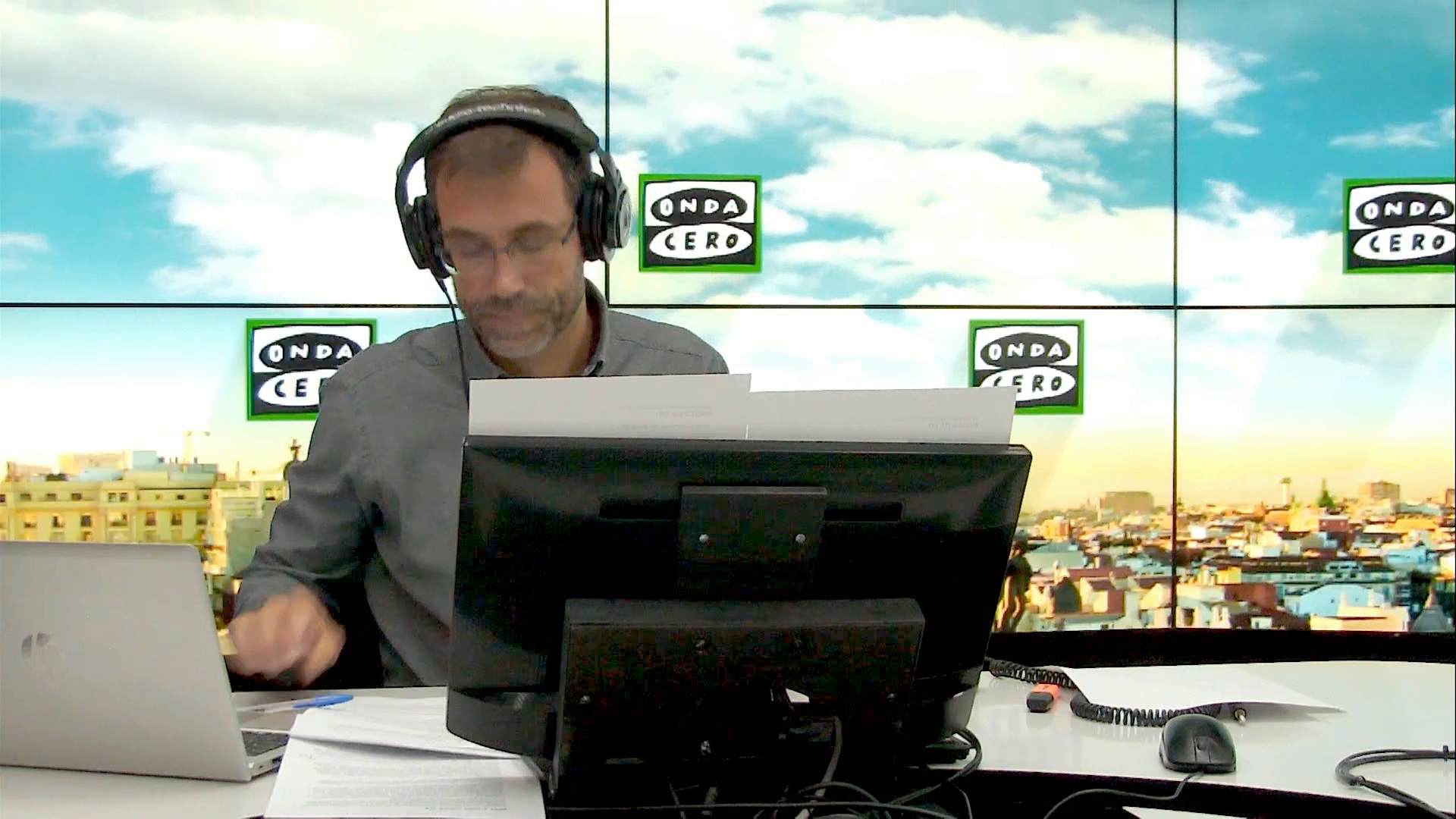 Las tres noticias para empezar el día: "Revés judicial para Juana Rivas a la espera de que hoy entregue a su hijo Daniel" Las tres noticias para empezar el día: "Revés judicial para Juana Rivas a la espera de que hoy entregue a su hijo Daniel"