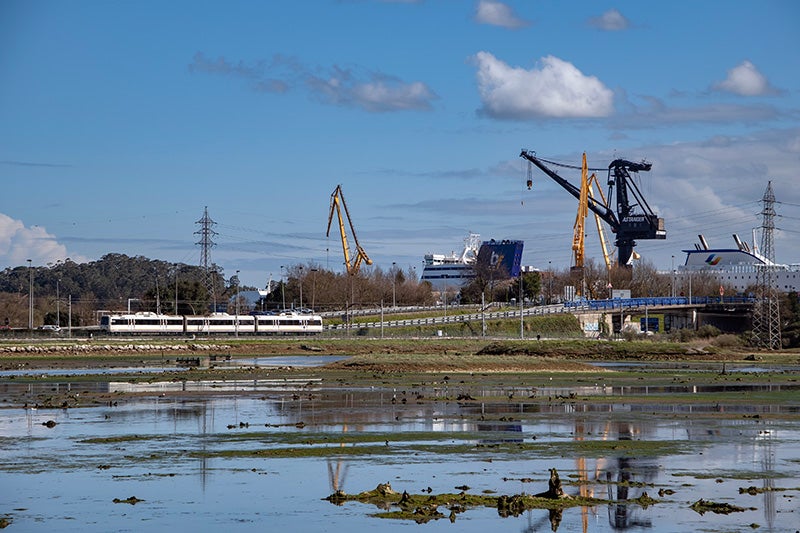 La circulación de trenes entre Astillero y Orejo se interrumpirá del 13 al 15 de septiembre La circulación de trenes entre Astillero y Orejo se interrumpirá del 13 al 15 de septiembre